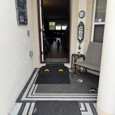 Ruskin Fl Private 2 Bdrm 1 Bath Suite Common Areas Shared With Host And Cat Extérieur photo