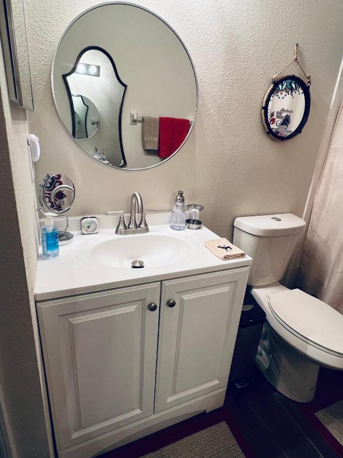 Ruskin Fl Private 2 Bdrm 1 Bath Suite Common Areas Shared With Host And Cat Extérieur photo