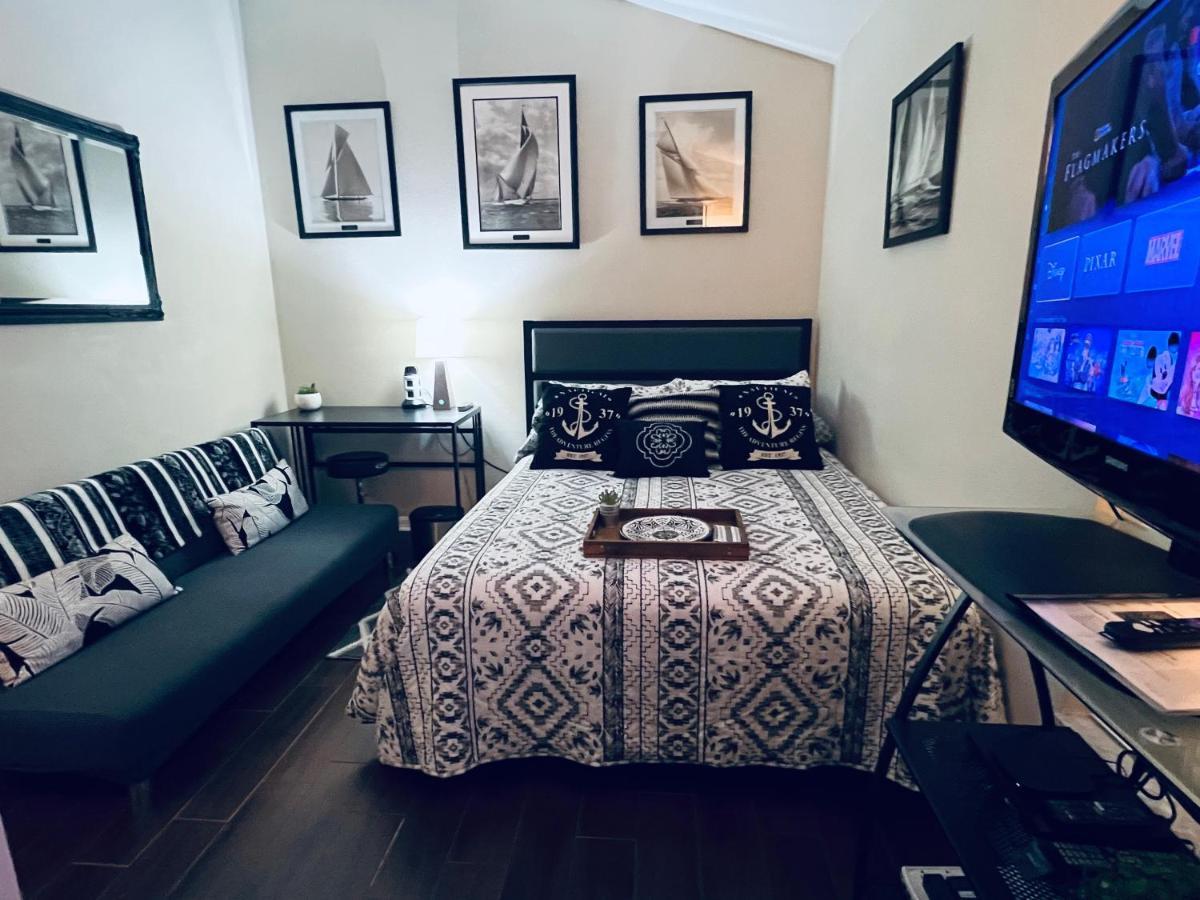 Ruskin Fl Private 2 Bdrm 1 Bath Suite Common Areas Shared With Host And Cat Extérieur photo