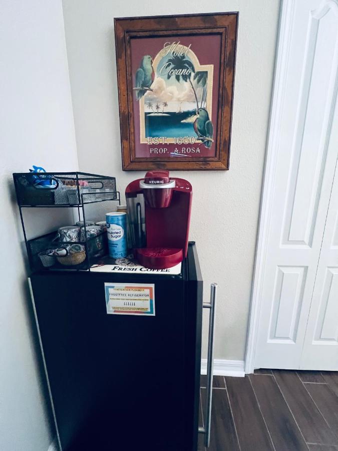 Ruskin Fl Private 2 Bdrm 1 Bath Suite Common Areas Shared With Host And Cat Extérieur photo